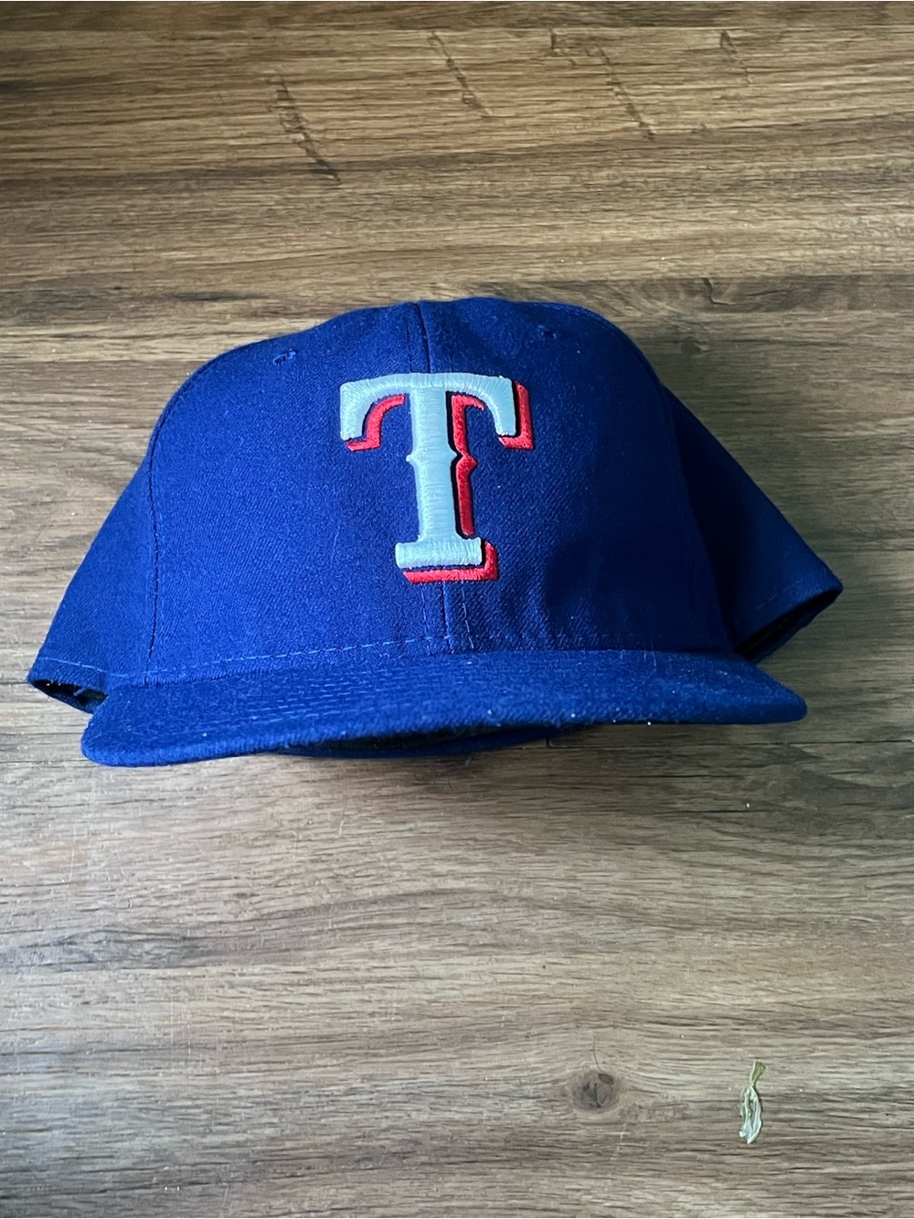 New Era Texas Rangers fitted Authentic hat.